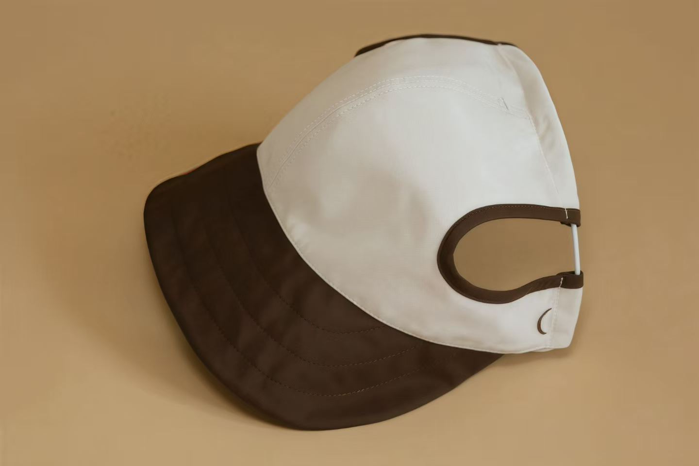 Chalky Hat – UV & Rain Protection for Pets